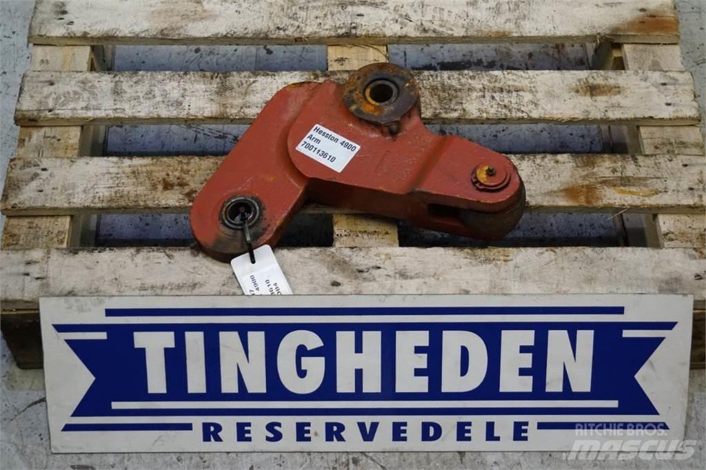 Hesston 4900 Pritege za bale