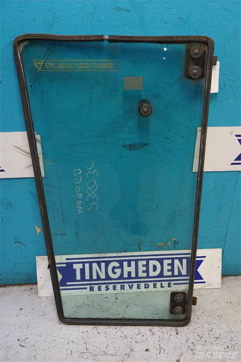 Hydrema 906B Kabine i unutrašnjost