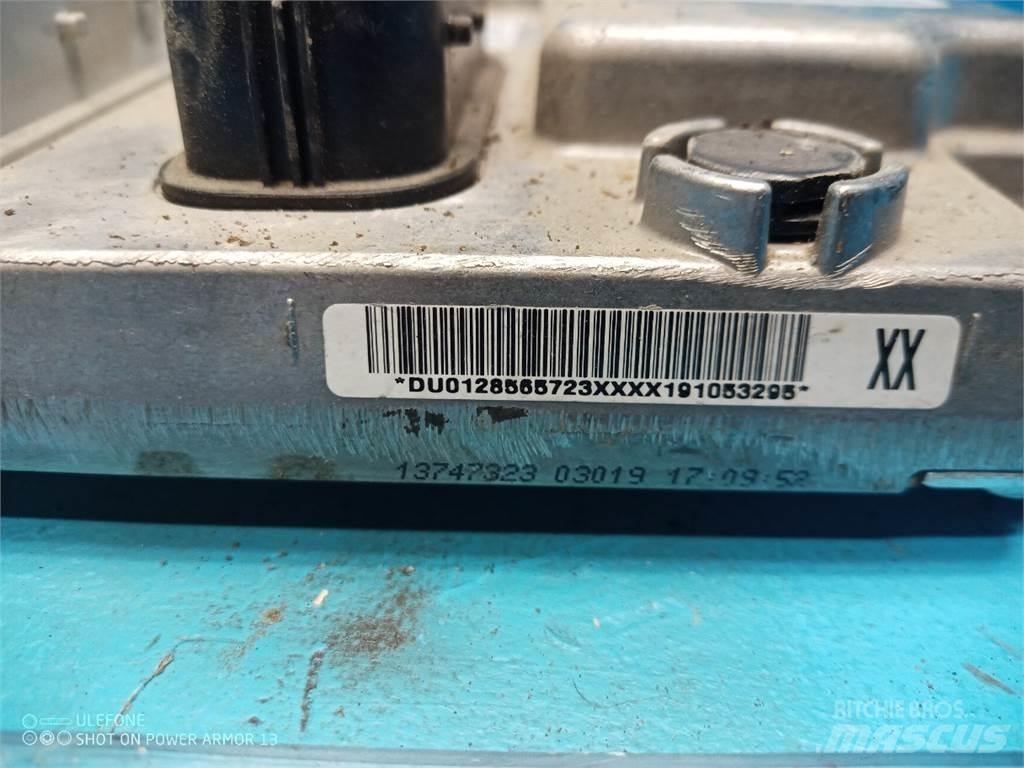 JCB 4CX Elektronika