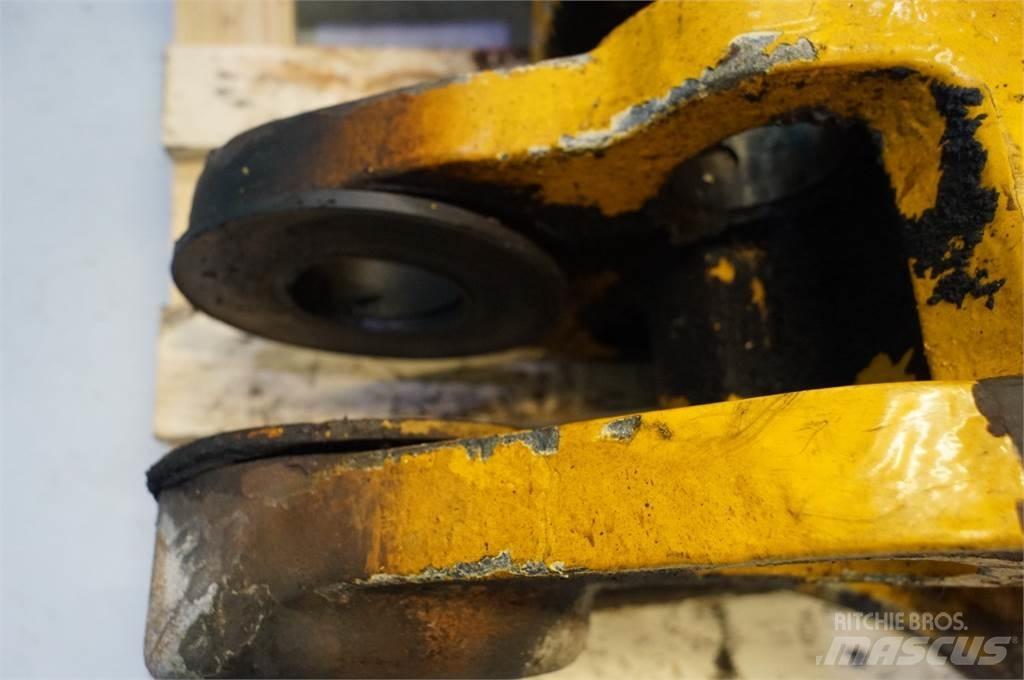 JCB 4CX Utovarne korpe