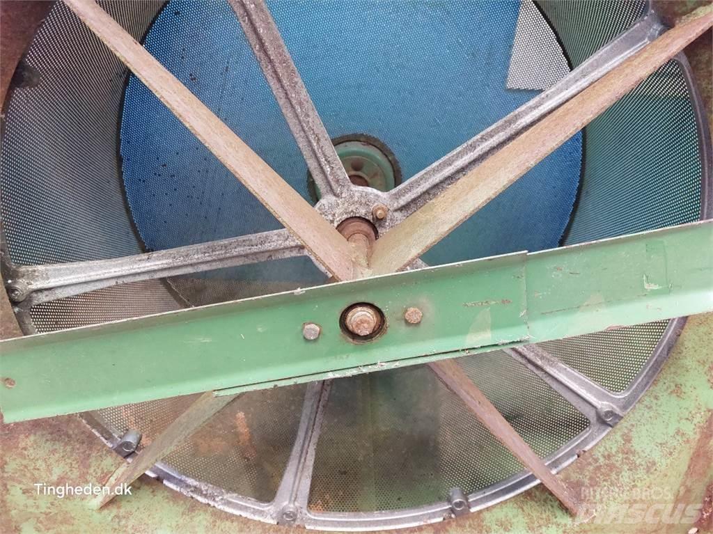 John Deere 1065 Radijatori