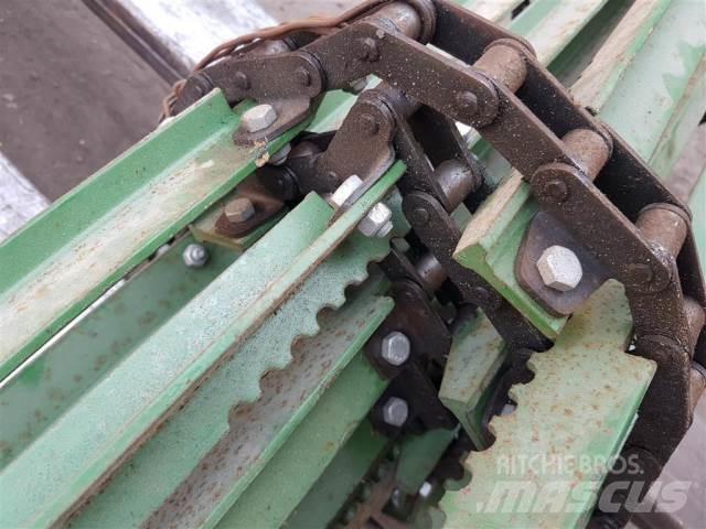 John Deere 1075 Dodatna oprema za kombajne