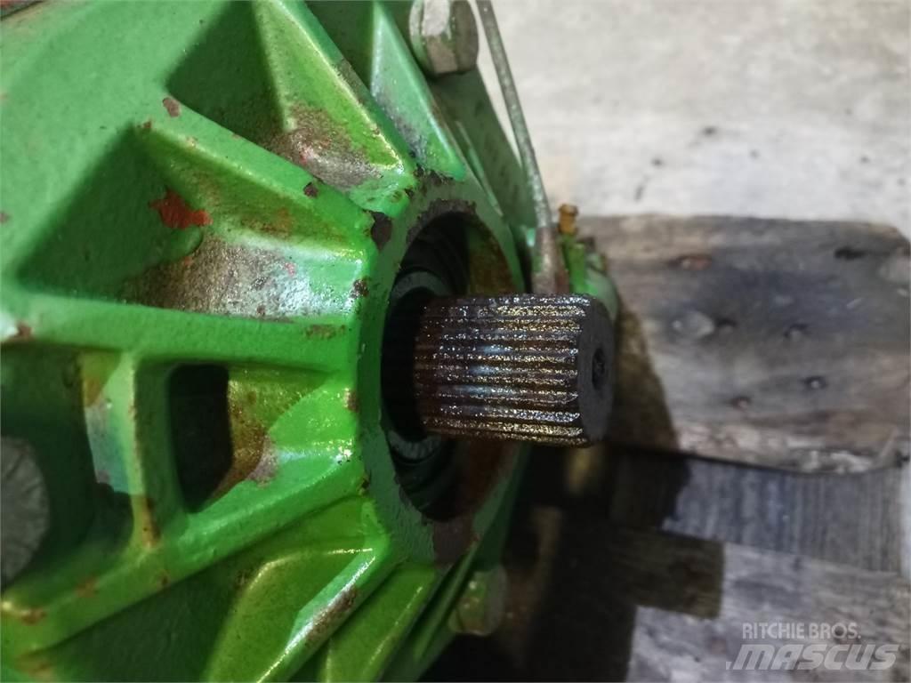 John Deere 1085 Menjač
