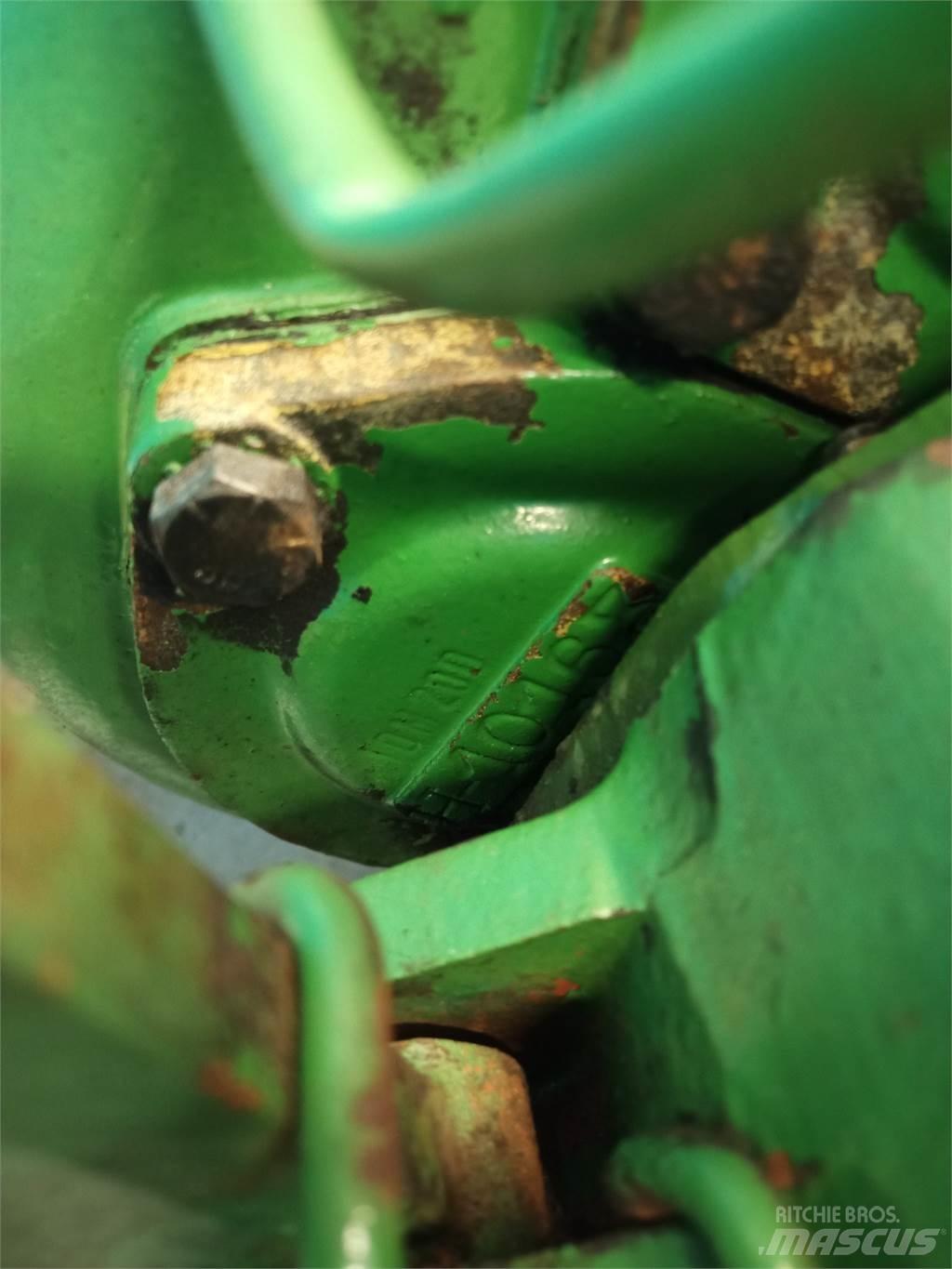 John Deere 1085 Menjač