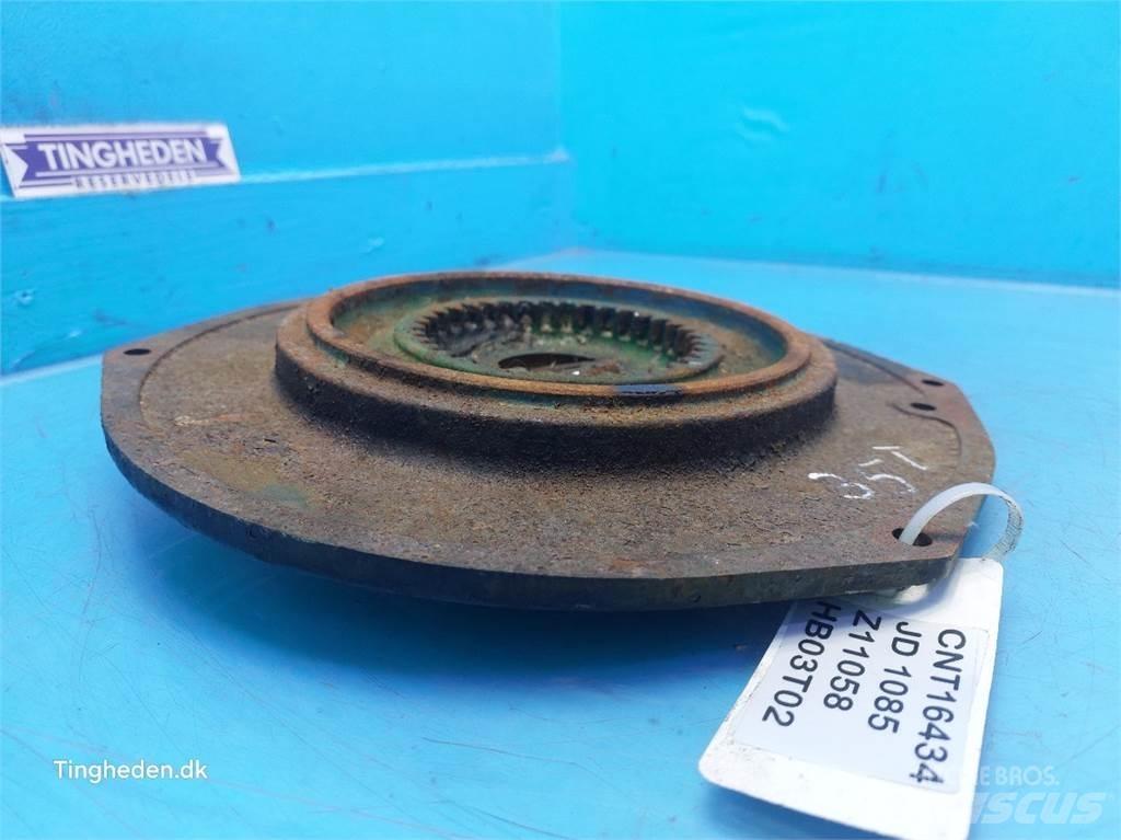 John Deere 1085 Posipači soli i peska