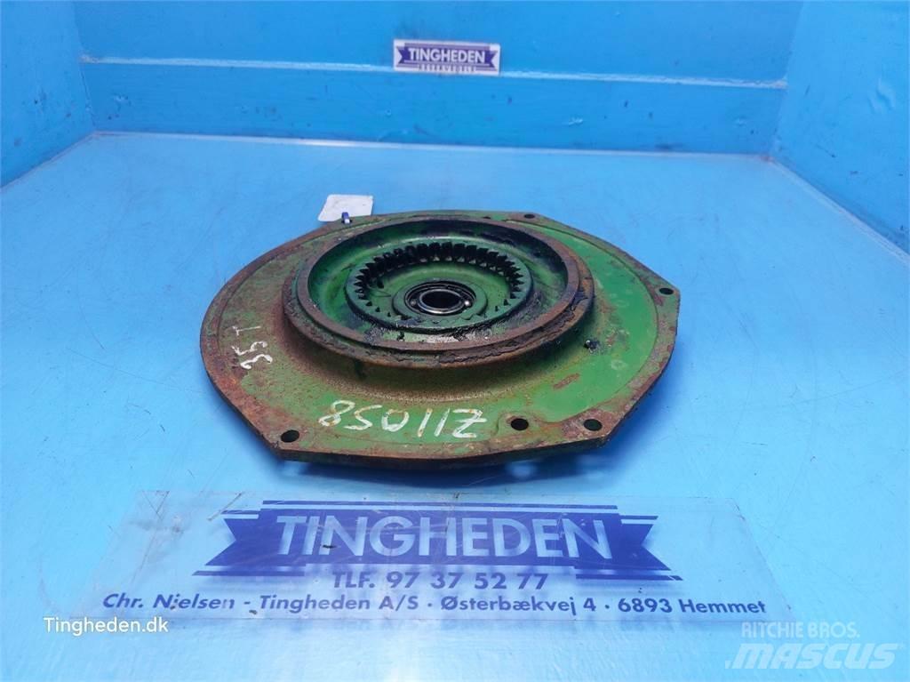 John Deere 1085 Posipači soli i peska