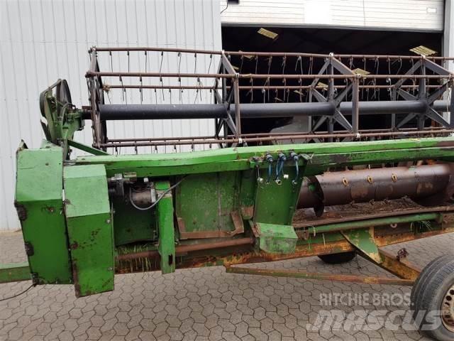 John Deere 16 Dodatna oprema za kombajne