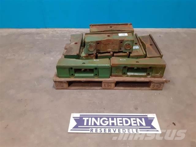 John Deere 2040 Prednji tegovi