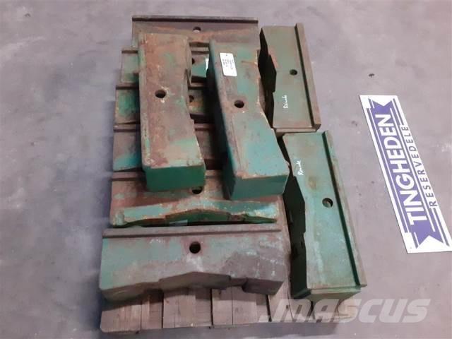 John Deere 2040 Prednji tegovi