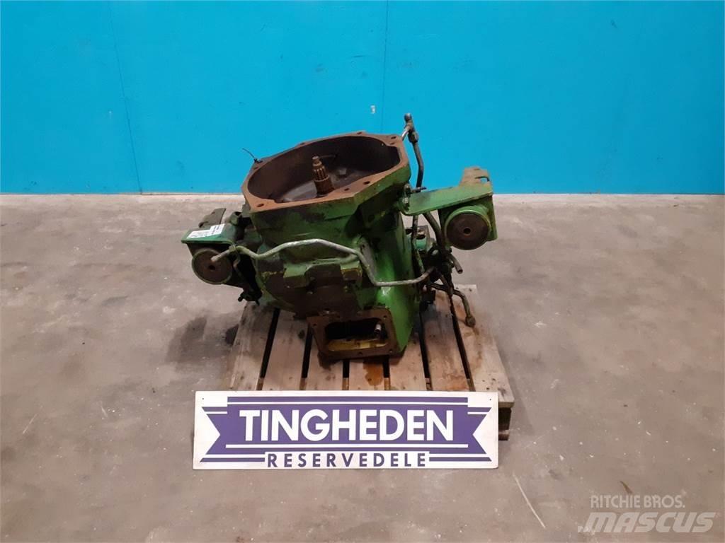 John Deere 2040 Menjač