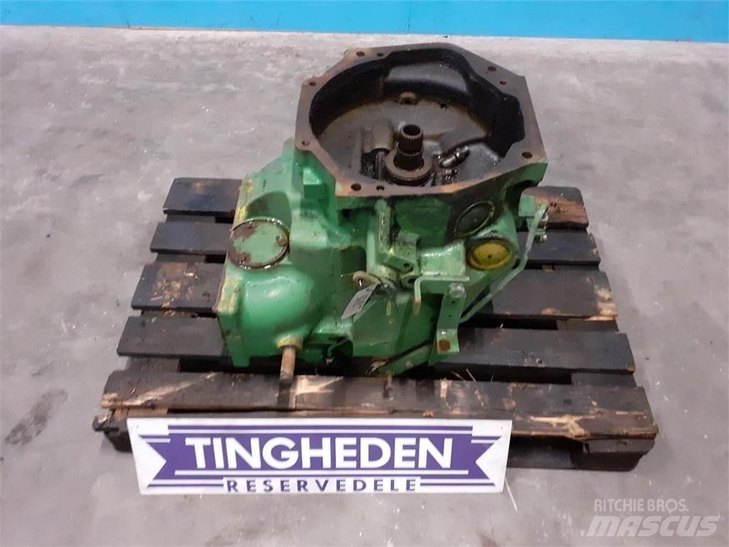 John Deere 2040 Menjač