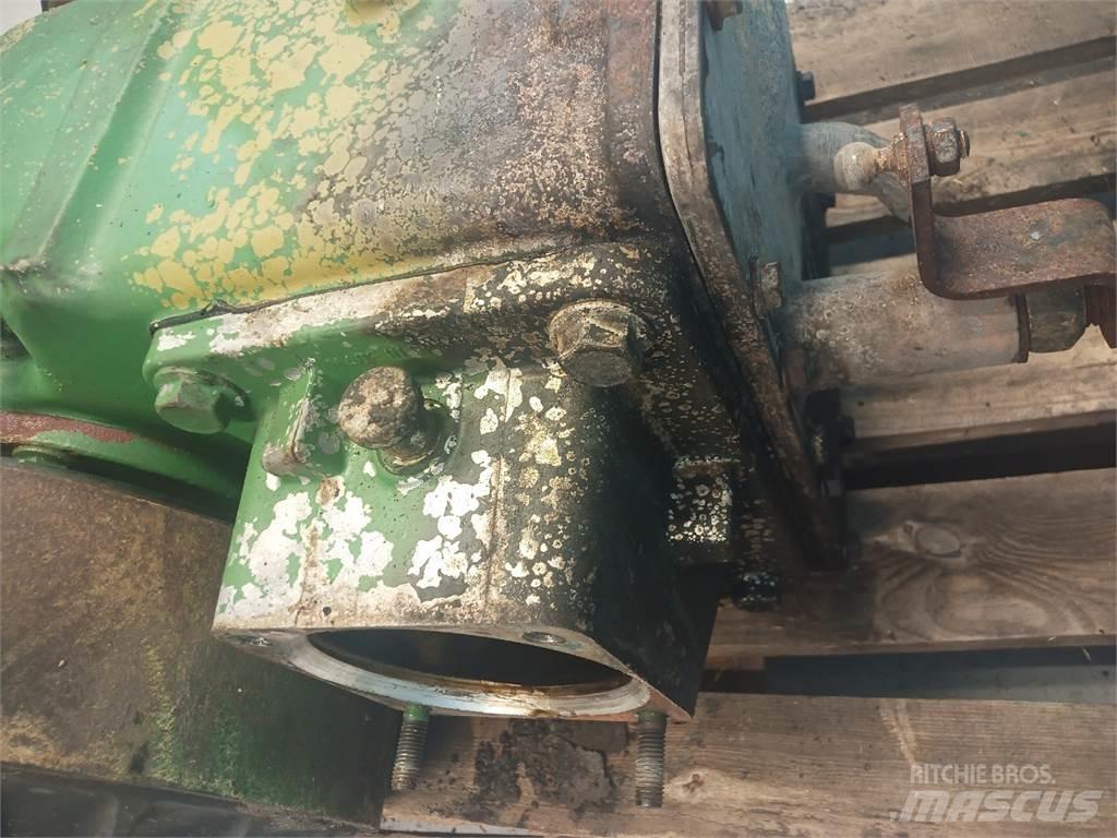 John Deere 2066 Menjač