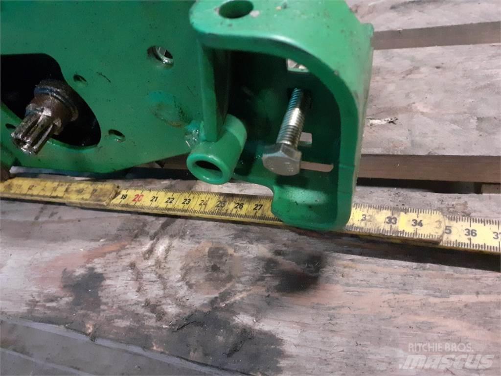 John Deere 2500 Robot kosilice