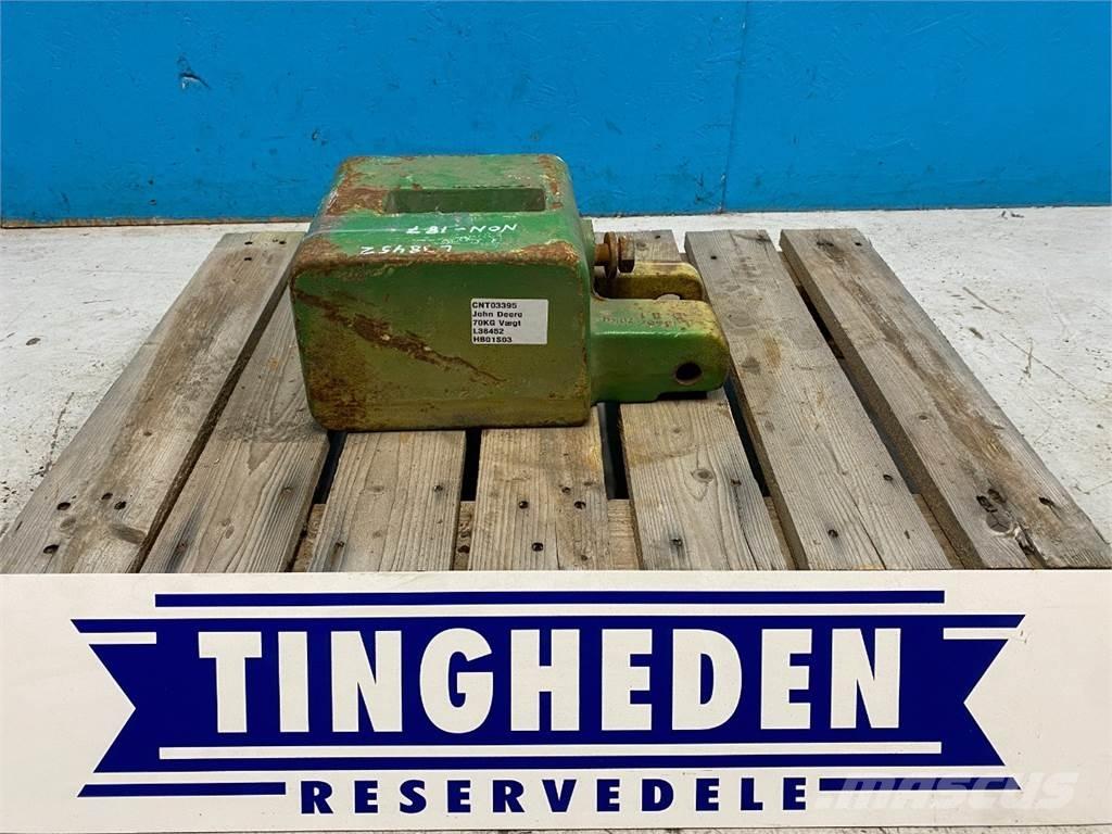 John Deere 3040 Prednji tegovi