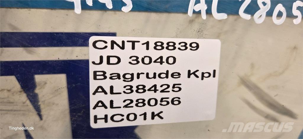 John Deere 3040 Kabine i unutrašnjost