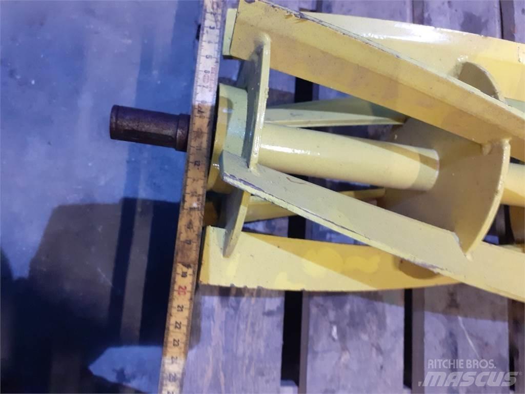 John Deere 305 Robot kosilice
