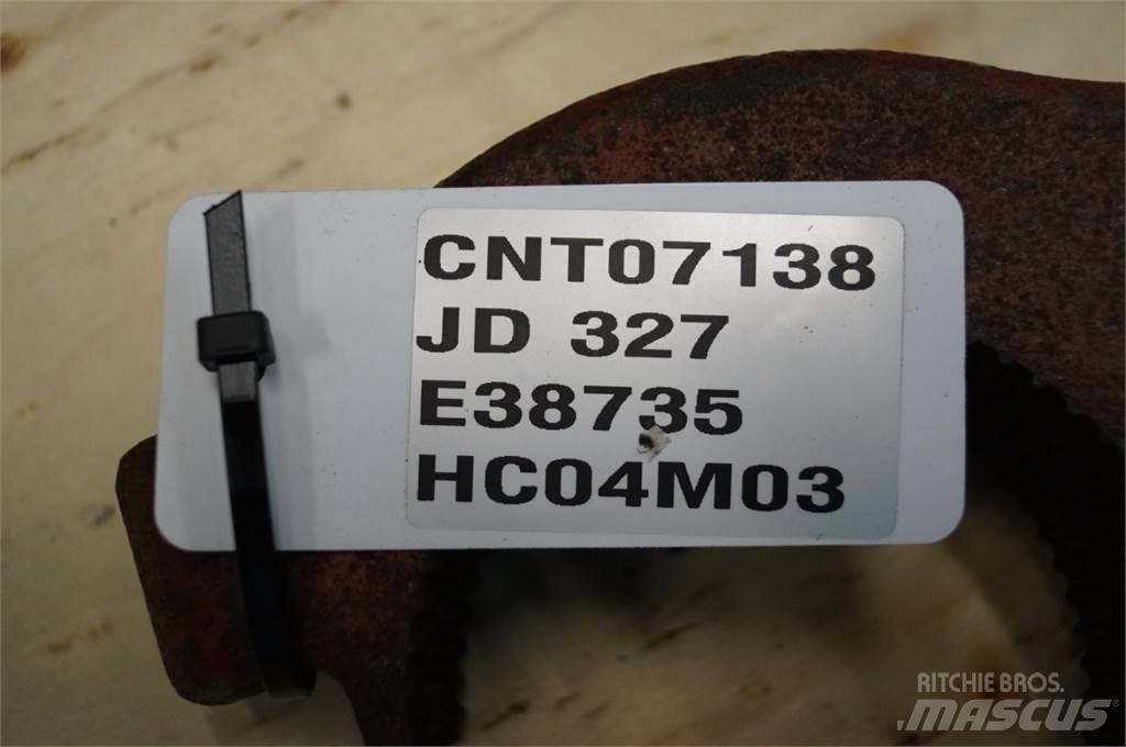 John Deere 327 Prikolice za bale