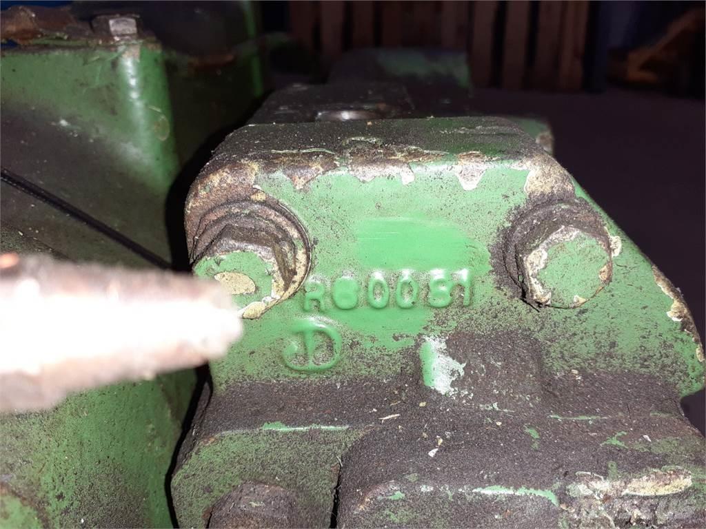 John Deere 4040 Menjač
