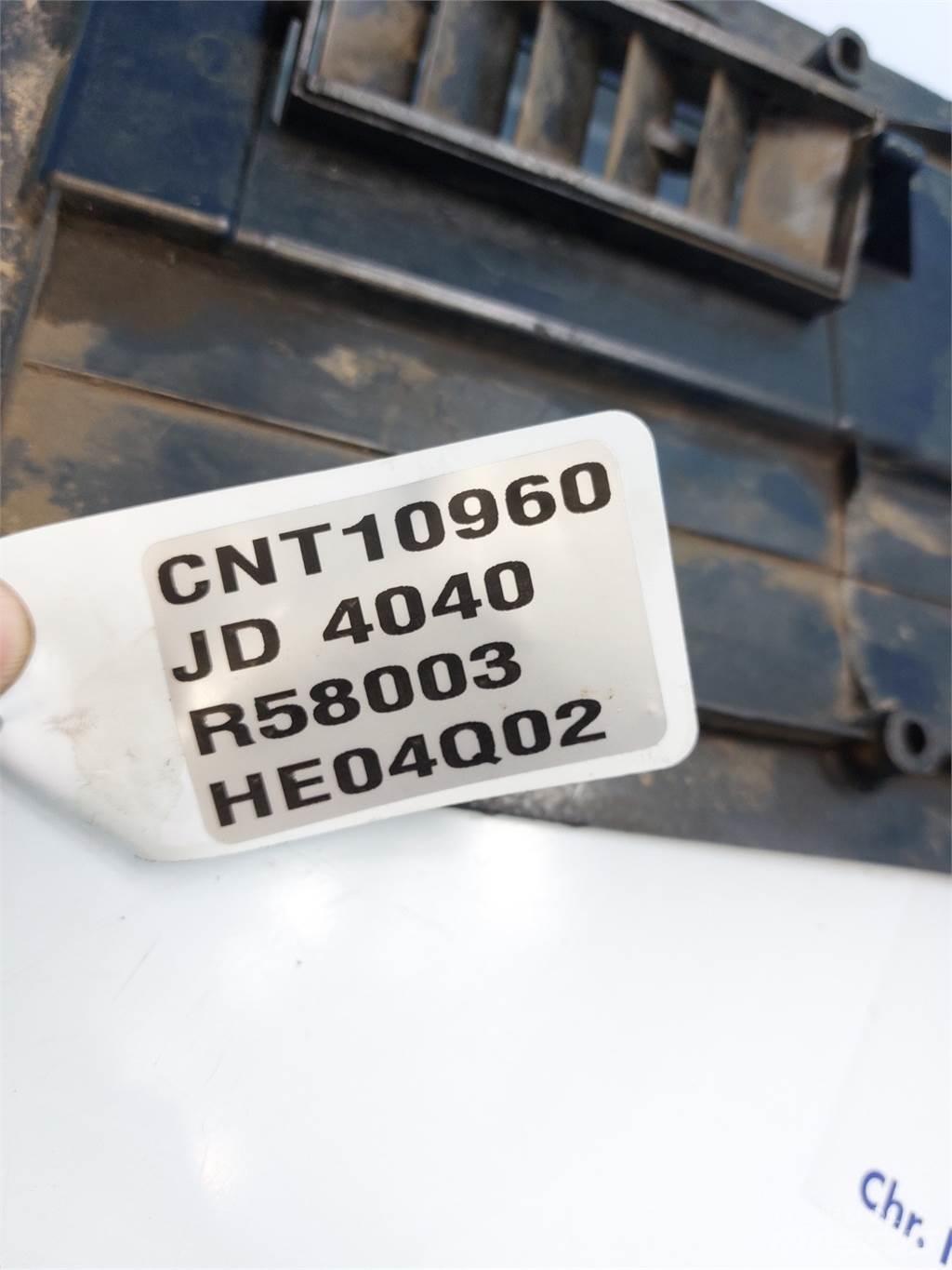 John Deere 4040 Kabine i unutrašnjost