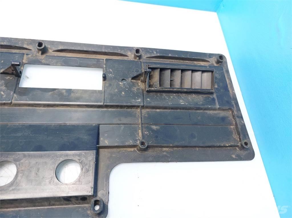 John Deere 4040 Kabine i unutrašnjost