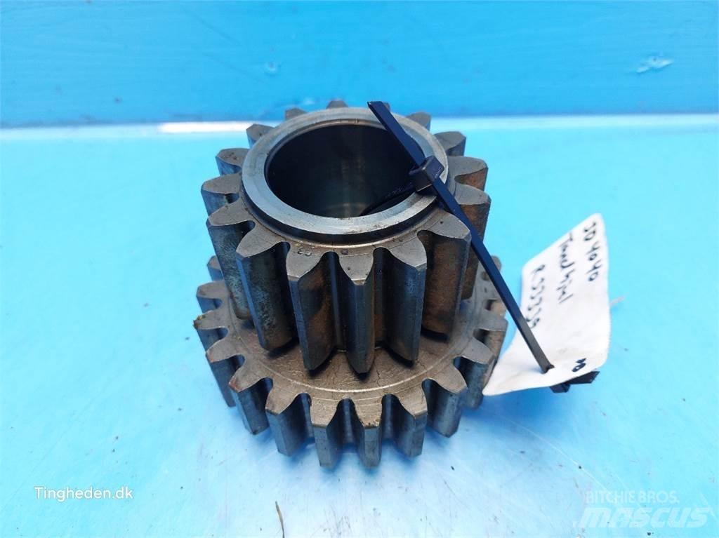 John Deere 4040 Menjač