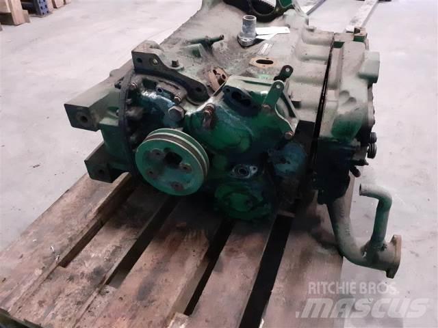 John Deere 4239 Motori