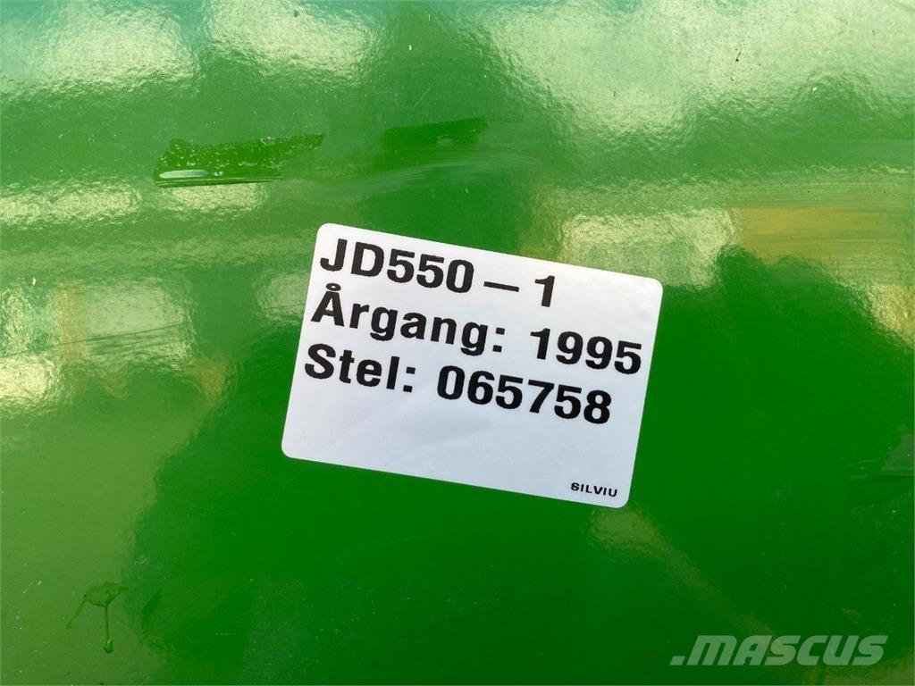 John Deere 550 Prese/balirke za rolo bale
