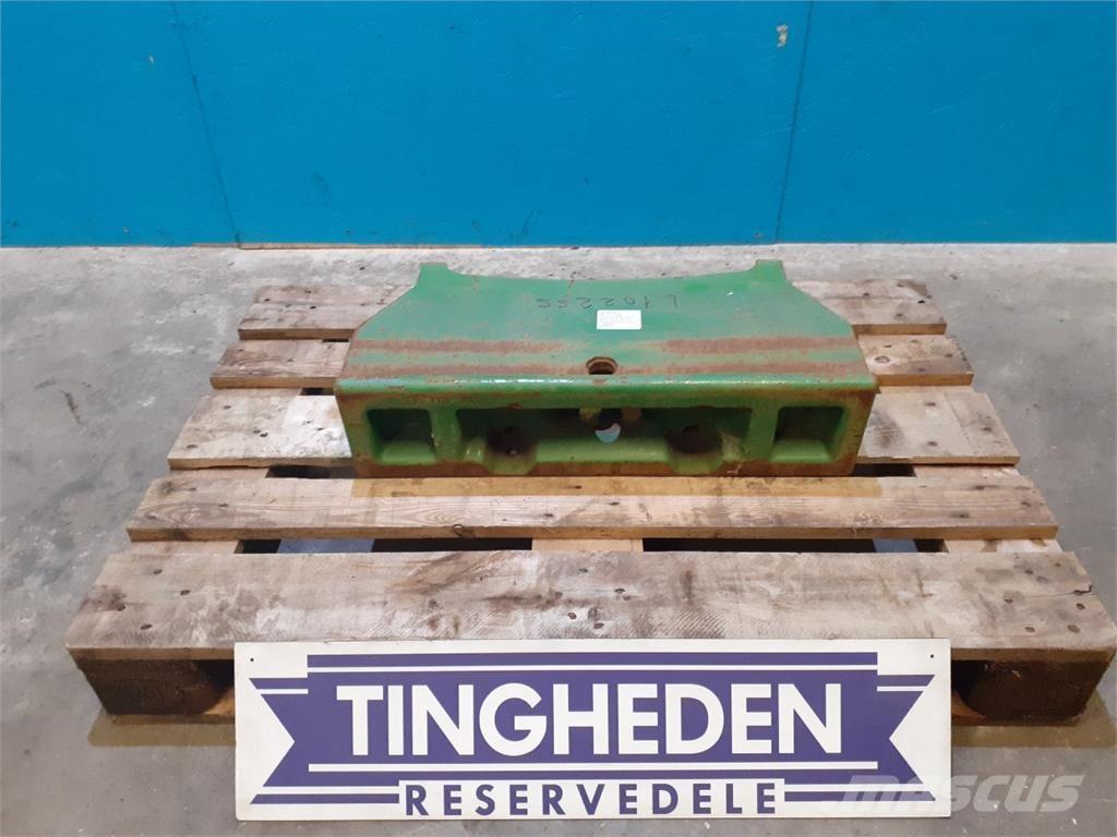 John Deere 6410 Prednji tegovi