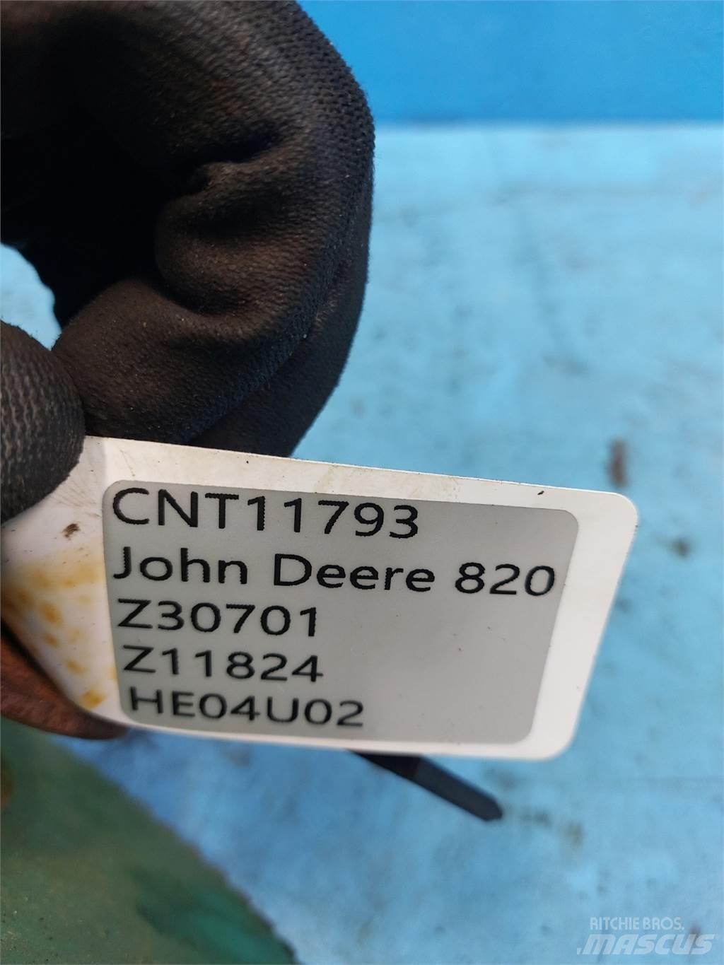John Deere 820 Dodatna oprema za kombajne