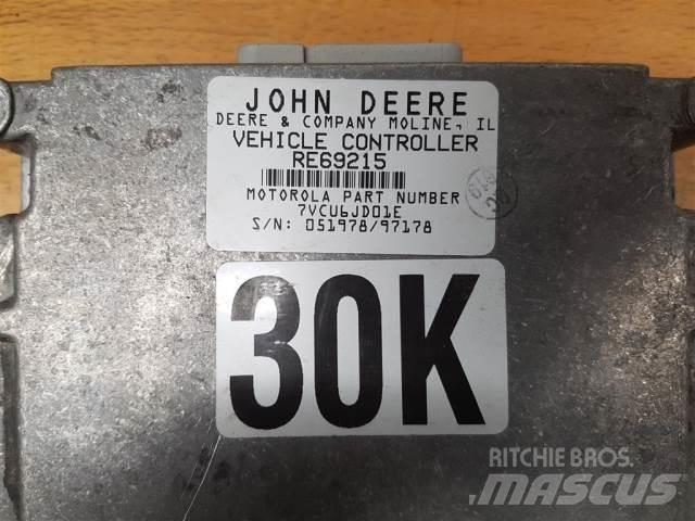 John Deere 8400 Elektronika