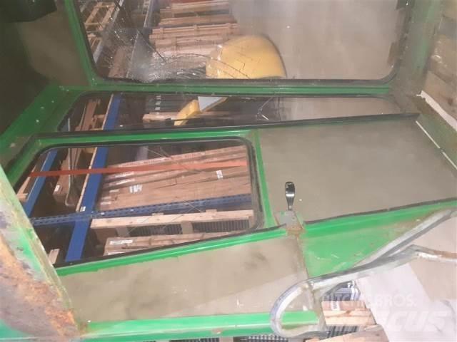 John Deere 955 Kabine i unutrašnjost