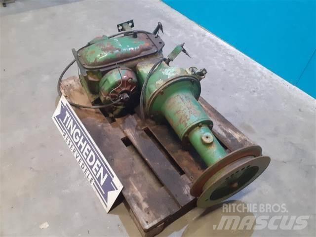 John Deere 955 Menjač