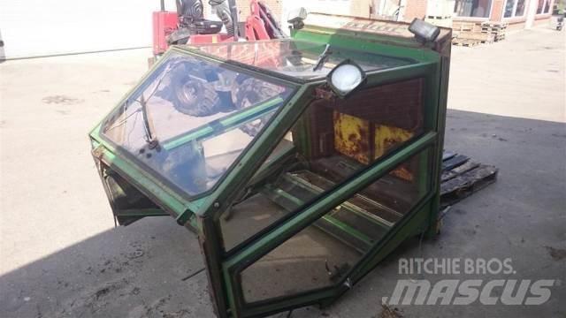 John Deere 975 Kabine i unutrašnjost
