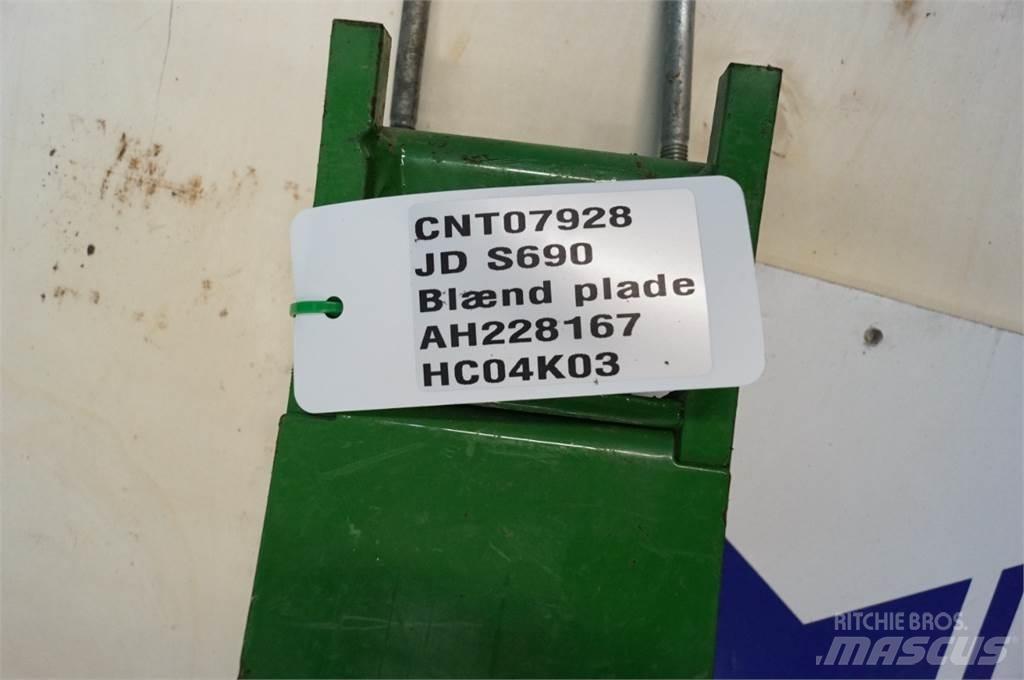 John Deere S690 Dodatna oprema za kombajne