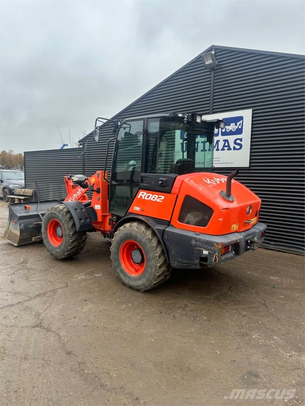 Kubota R082 Utovarivači na točkove