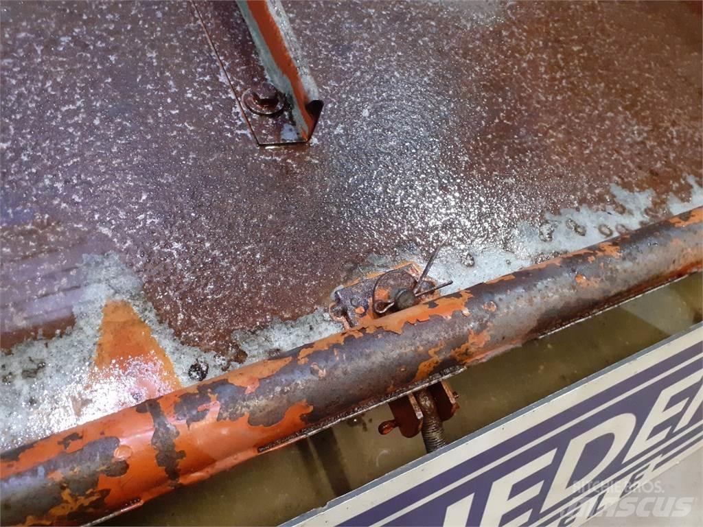 Laverda 3650 Posipači soli i peska