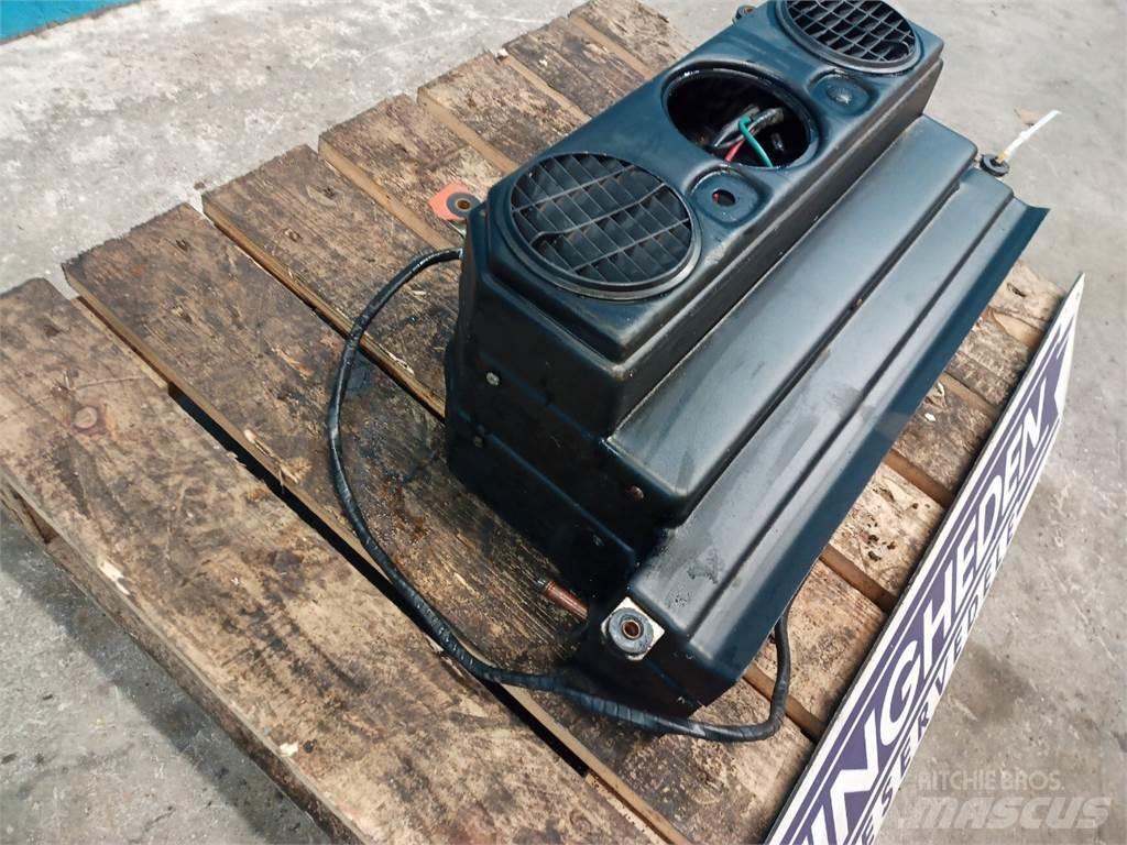 Laverda 3650 Kabine i unutrašnjost