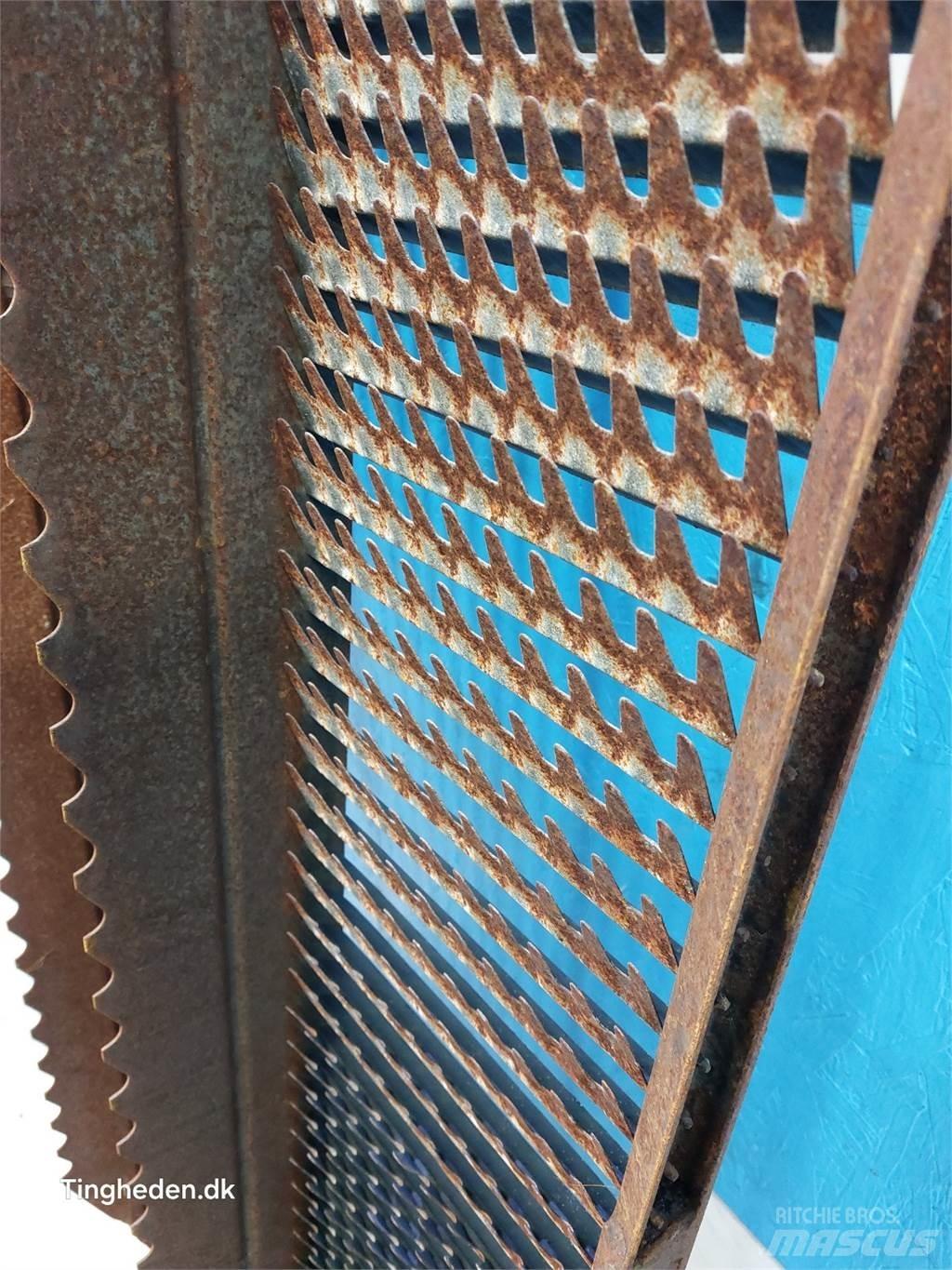 Laverda 627 Posipači soli i peska