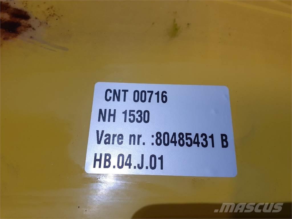 New Holland 1530 Posipači soli i peska