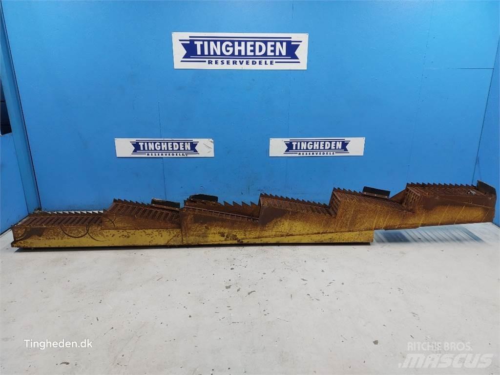 New Holland 1545 Dodatna oprema za kombajne