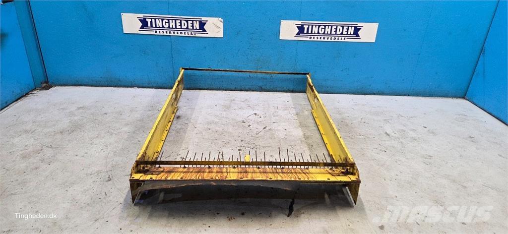 New Holland 1550 Posipači soli i peska