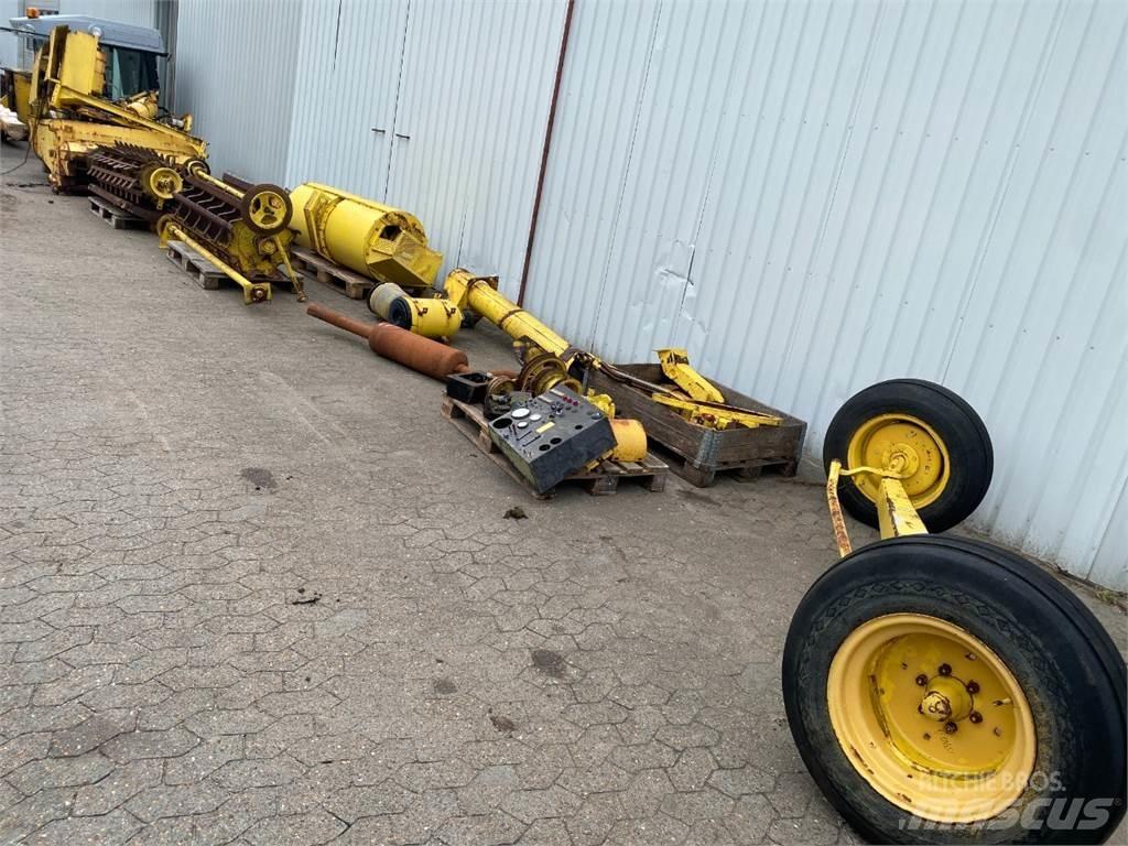 New Holland 8080 Kombajni
