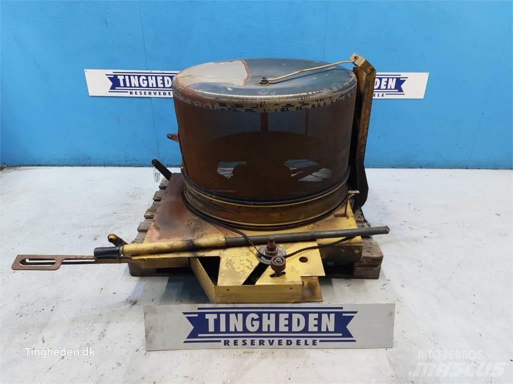 New Holland TX68 Radijatori