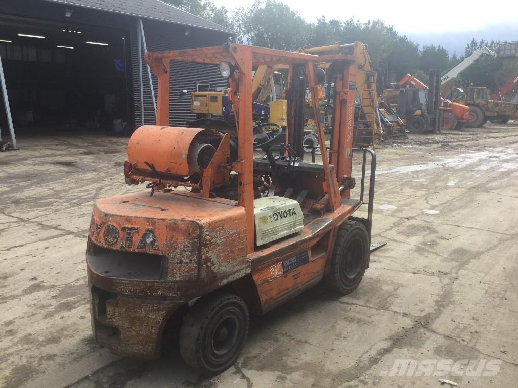 Toyota FG30 Viljuškari - ostalo