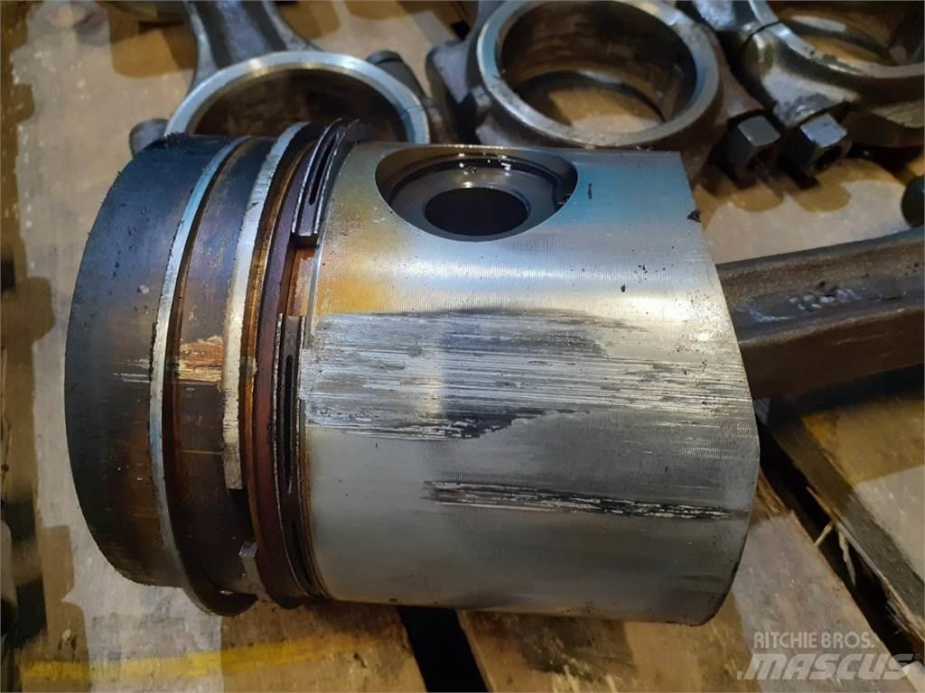 Valmet 411DL Motori