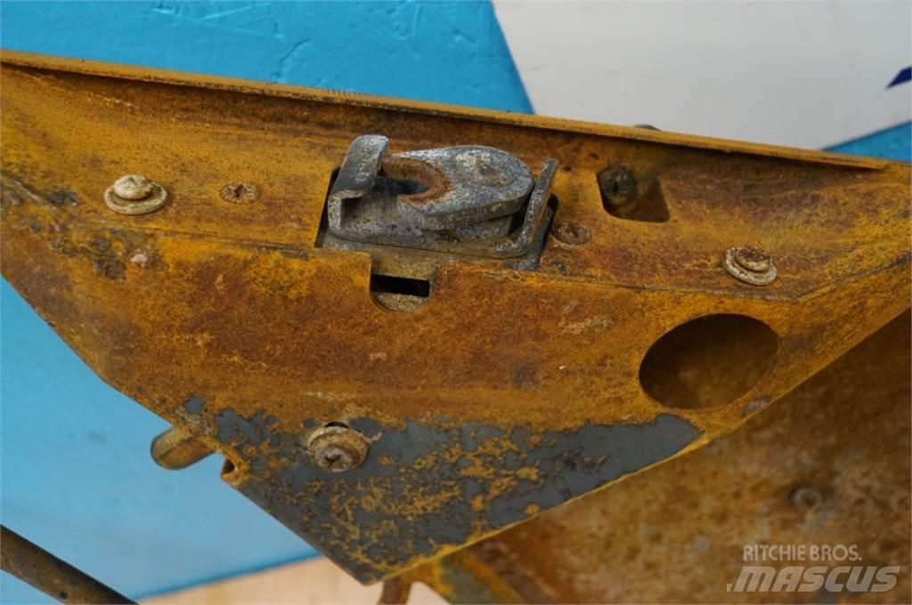 Valmet 505 Kabine i unutrašnjost