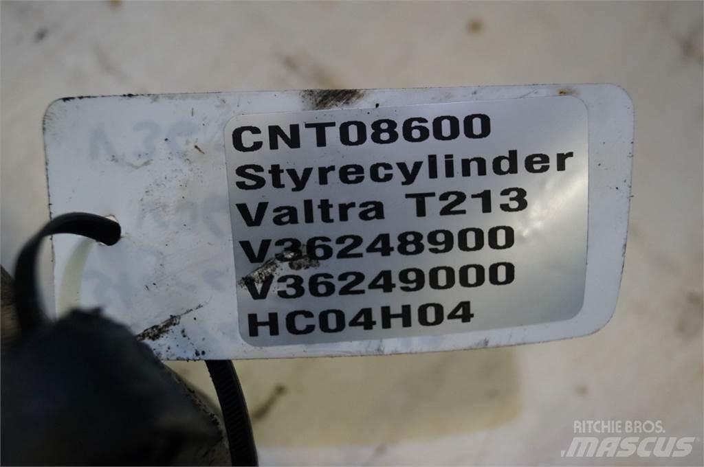 Valtra T213 Hidraulika