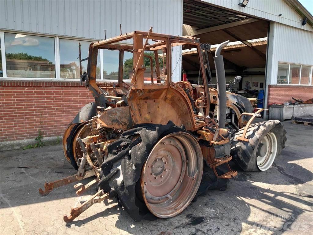Valtra T213 Traktori