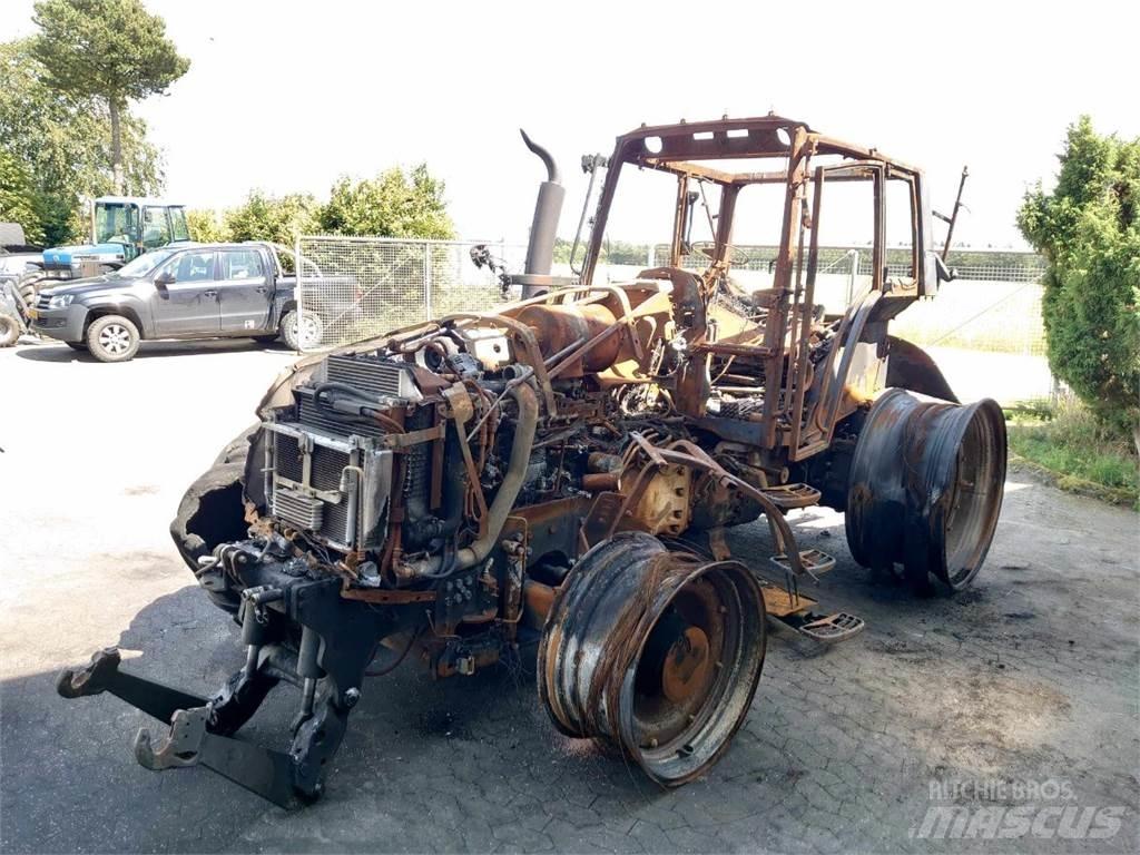 Valtra T213 Traktori