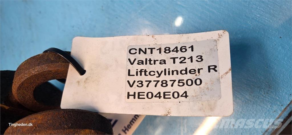 Valtra T213 Hidraulika